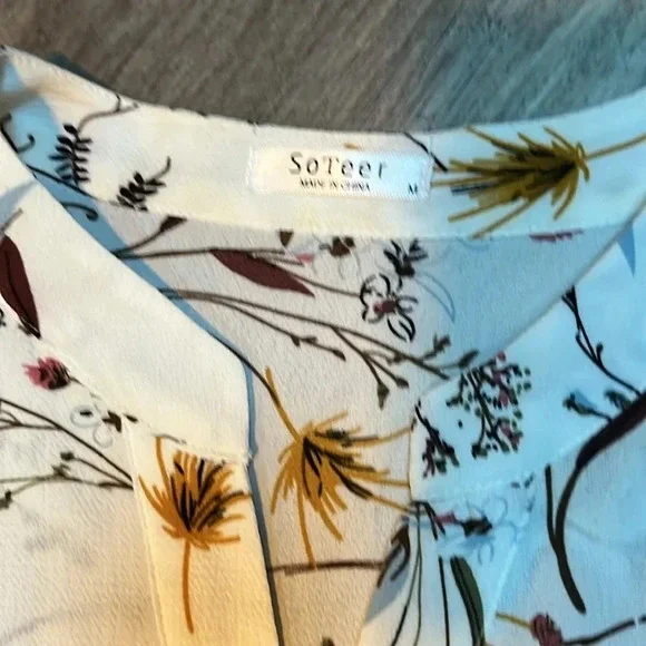 Soteer white button up blouse white with nature pattern - Picture 5 of 9